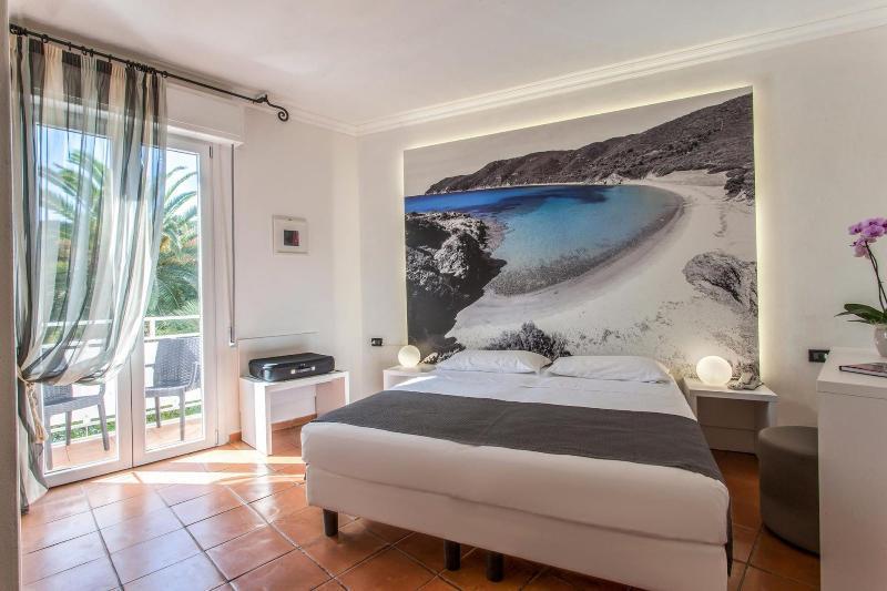 Hotel Barracuda Marina di Campo Bagian luar foto