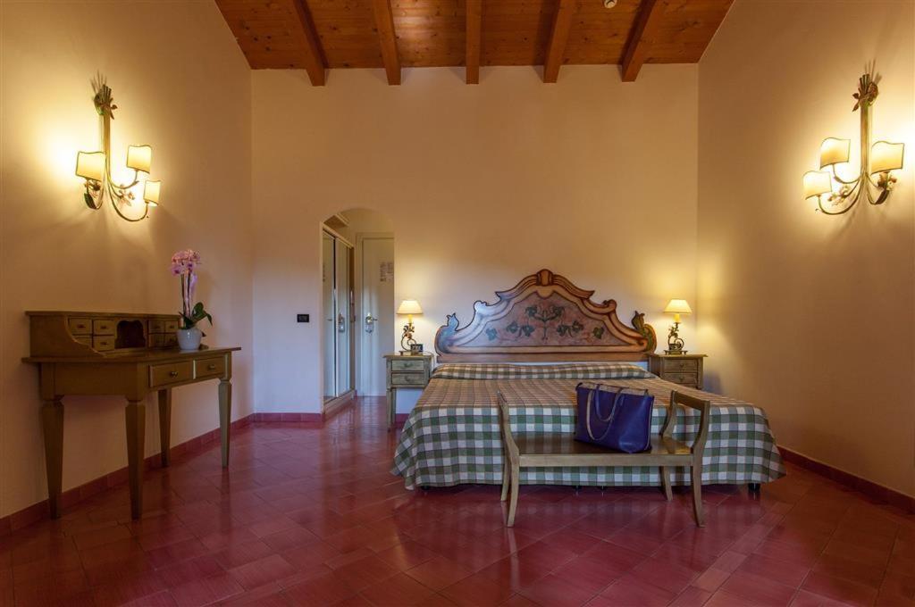 Hotel Barracuda Marina di Campo Bagian luar foto