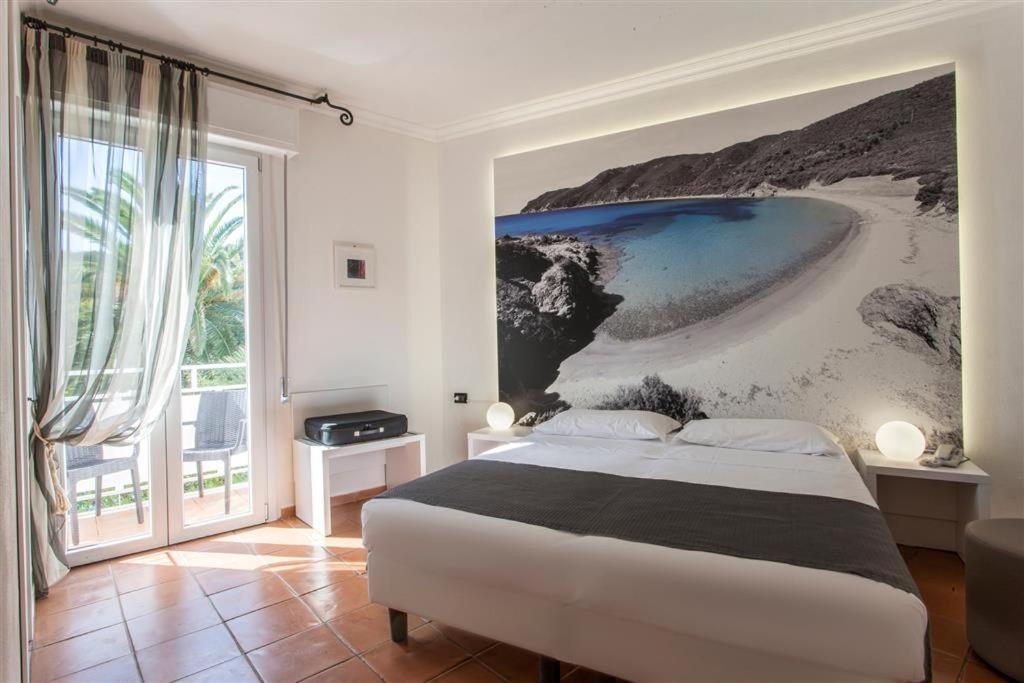 Hotel Barracuda Marina di Campo Bagian luar foto