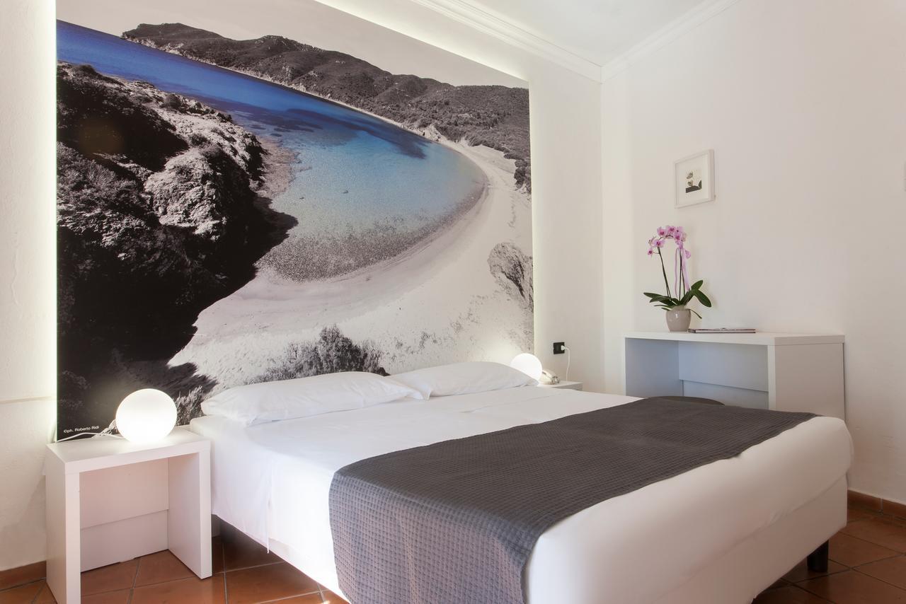 Hotel Barracuda Marina di Campo Bagian luar foto
